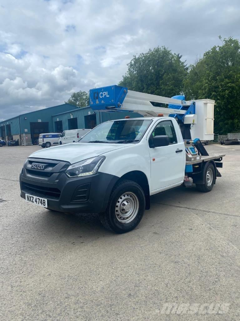 Isuzu D-Max شاحنات الرافعات