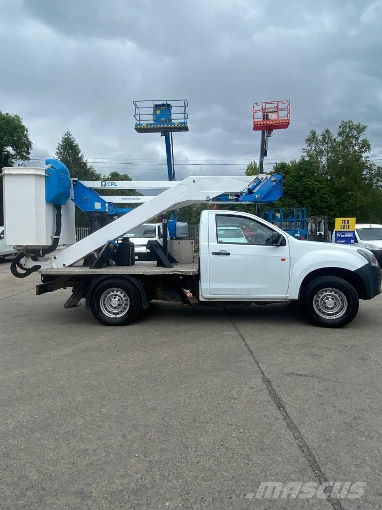 Isuzu D-Max شاحنات الرافعات