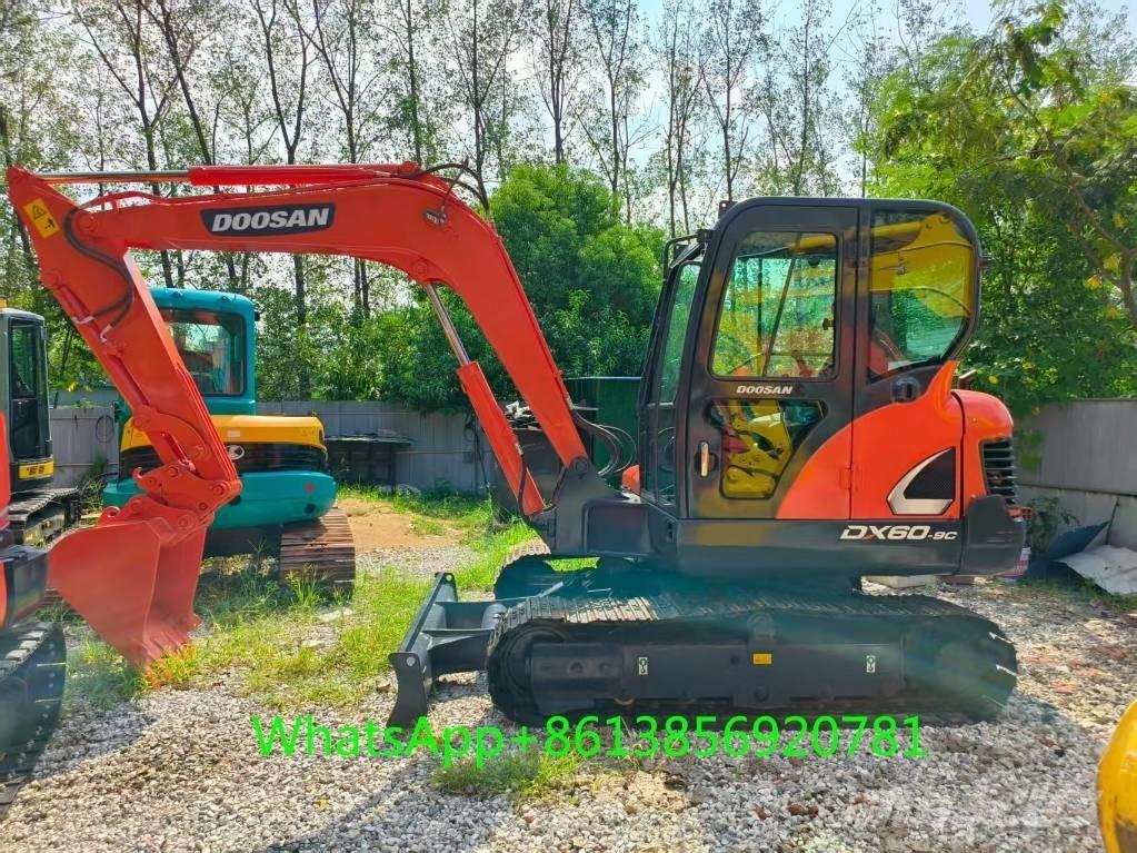 Doosan DX 60 حفارات زحافة