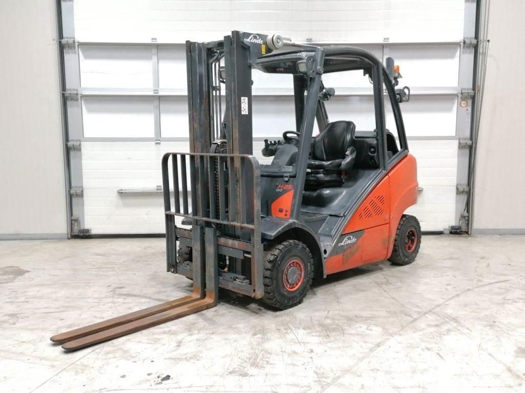 Linde H25T-01 شاحنات LPG