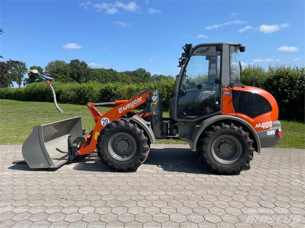 Atlas AR400 لوادر بعجل