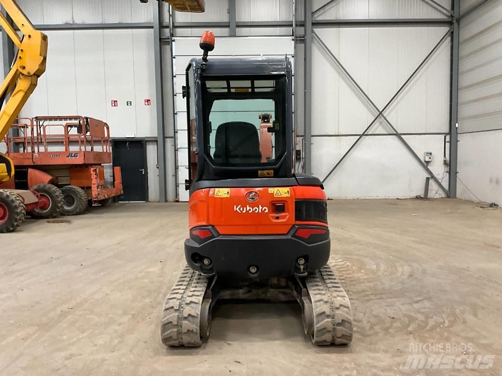 Kubota U 27-4 حفارات صغيرة أقل من 7 طن (حفارات صغيرة)