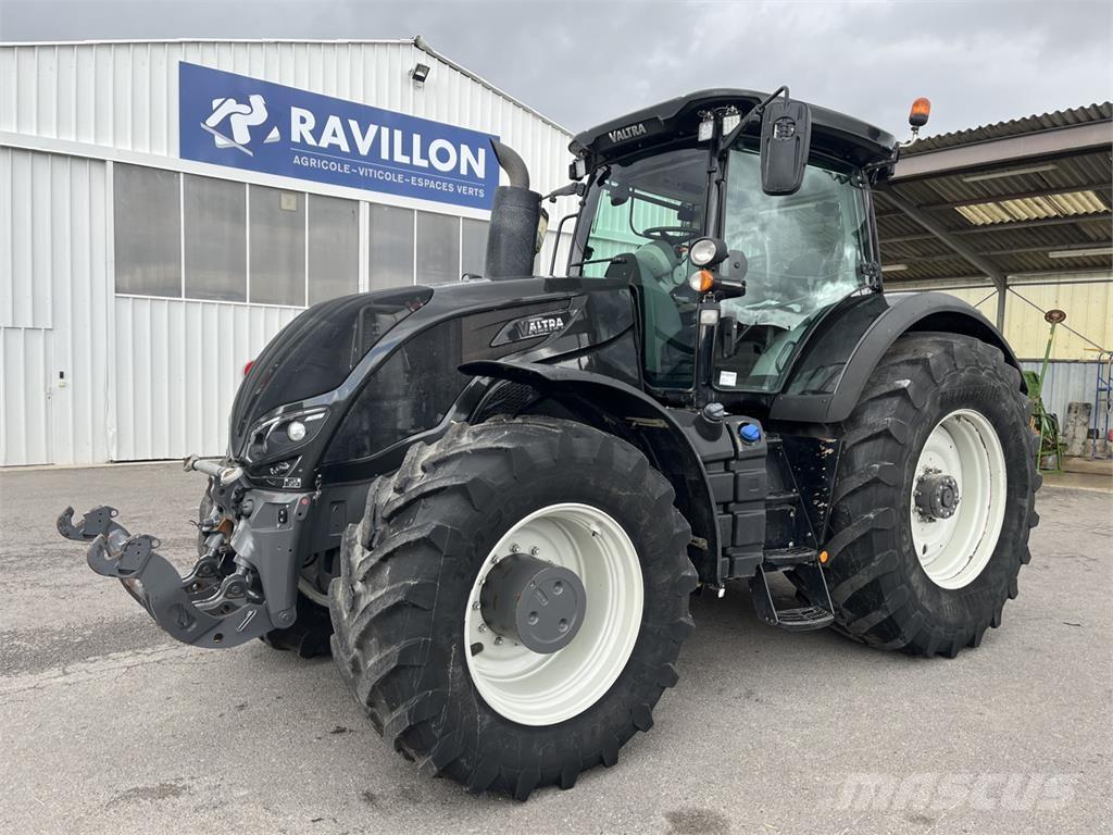 Valtra S374 الجرارات