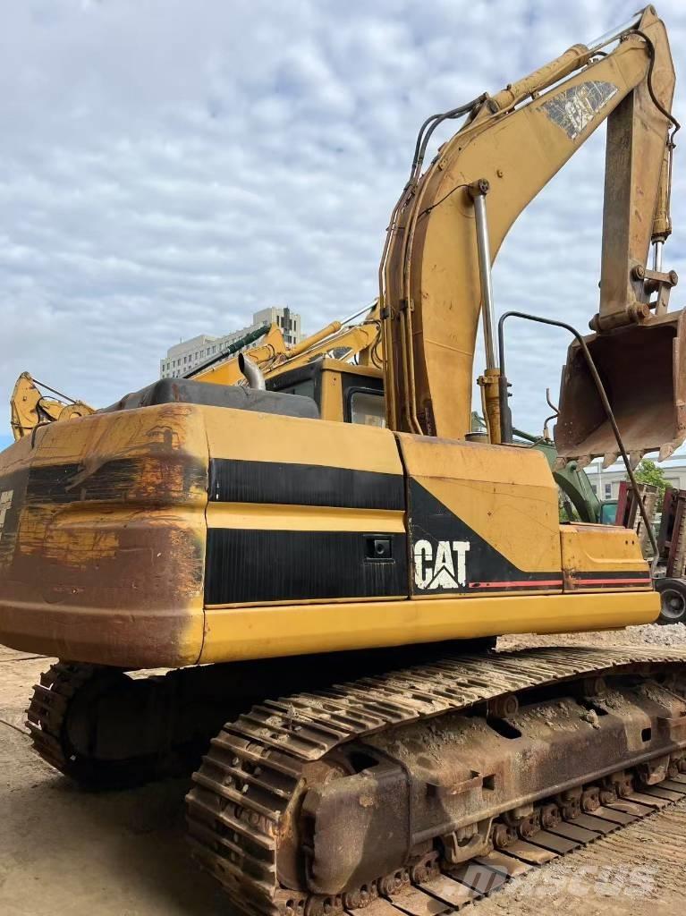 CAT 320 B L حفارات زحافة