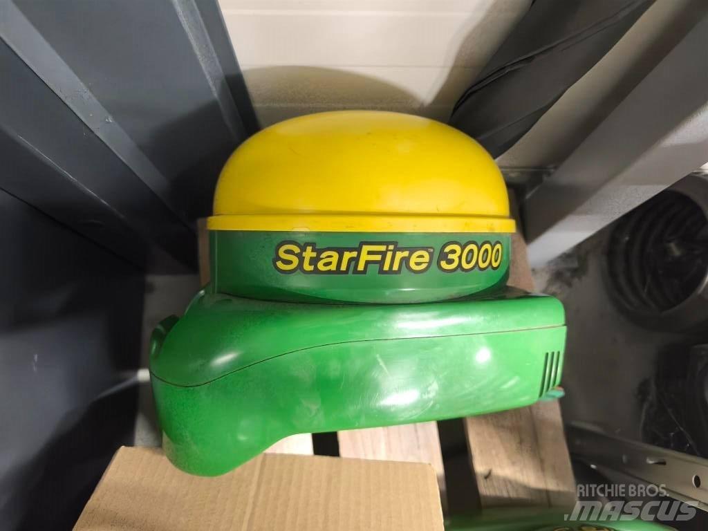 John Deere 6920 الجرارات