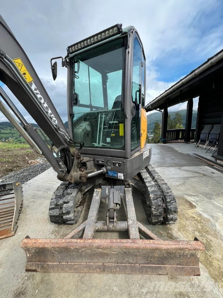 Volvo ECR25D حفارات صغيرة أقل من 7 طن (حفارات صغيرة)