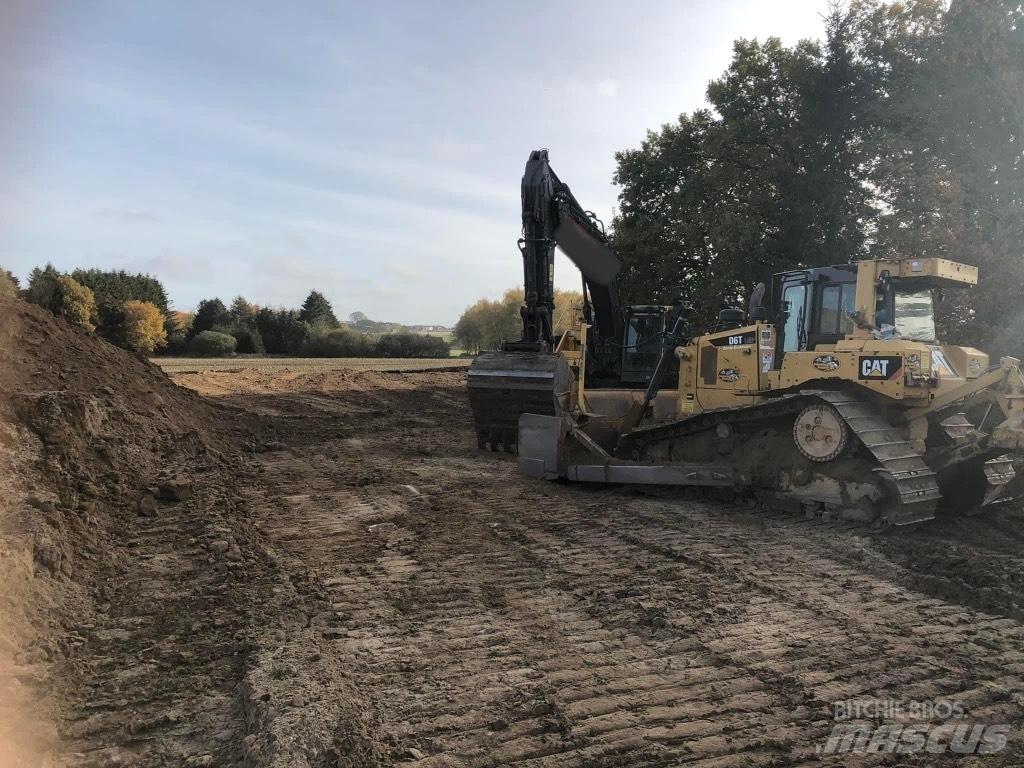 CAT D 6 T LGP بلدوزرات مجنزرة