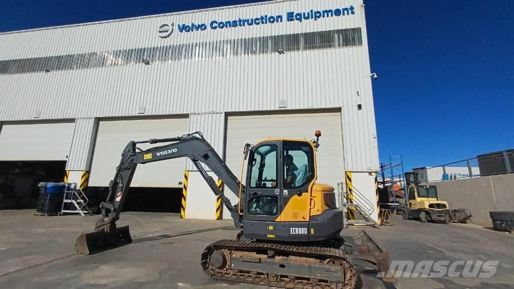 Volvo ECR 88 D حفارات وسط 7 طن - 12 طن