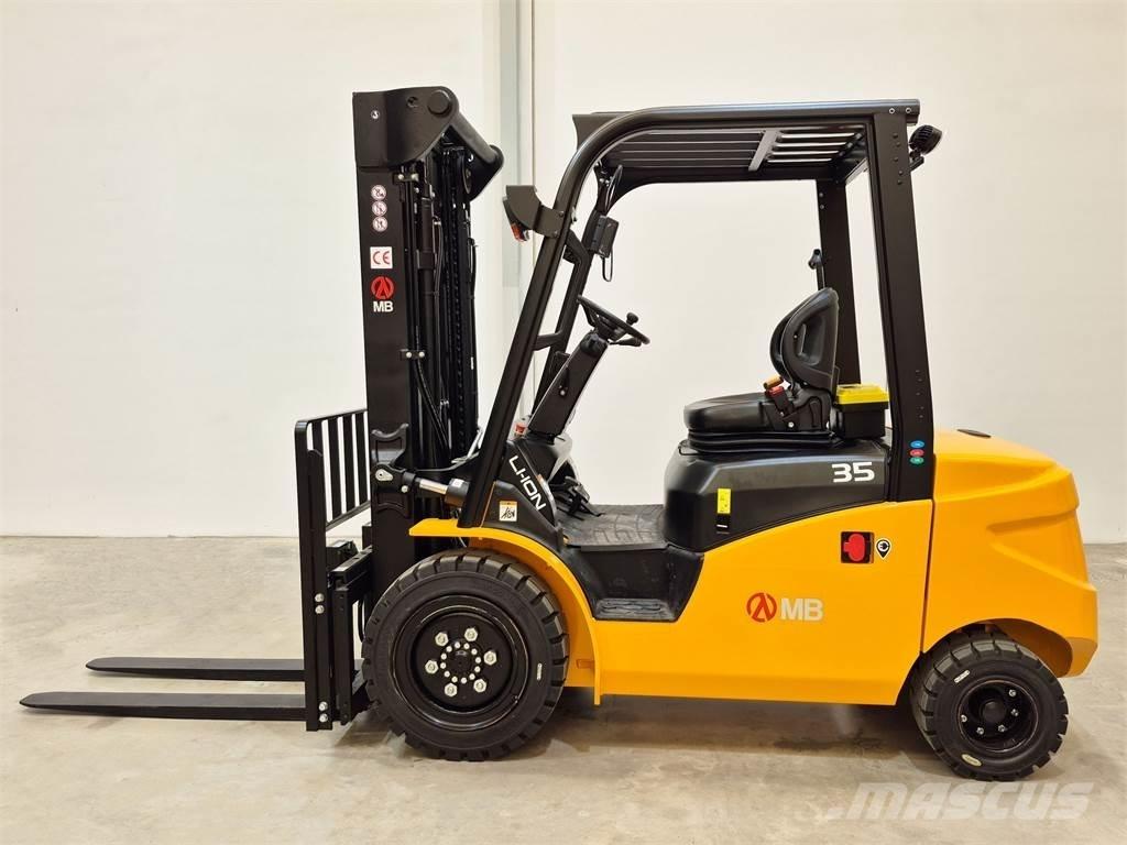  MB Forklift EFL353 شاحنات ذات رافعات شوكية تعمل بالكهرباء