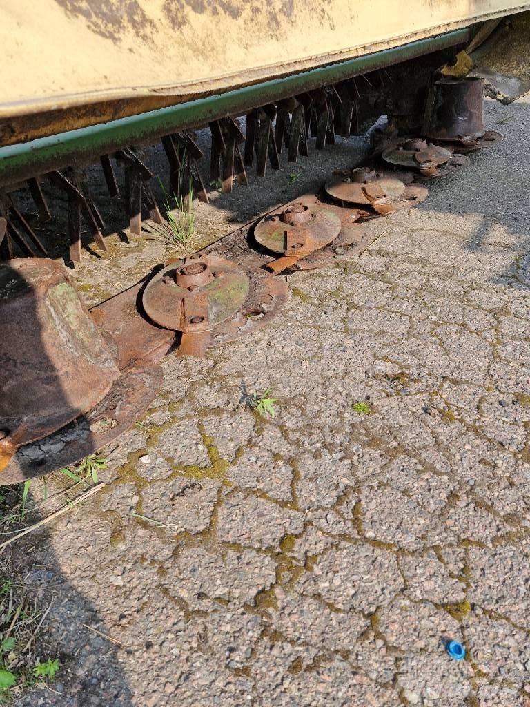 Krone AM 243 cv جزازات مكيفات