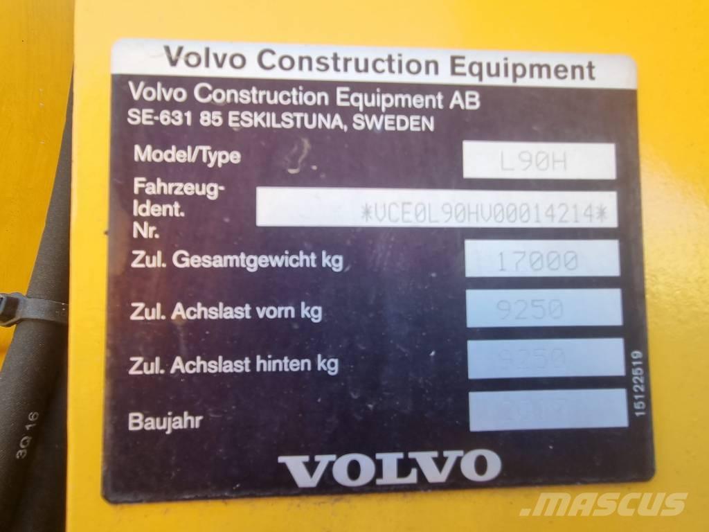 Volvo L 90 H لوادر بعجل