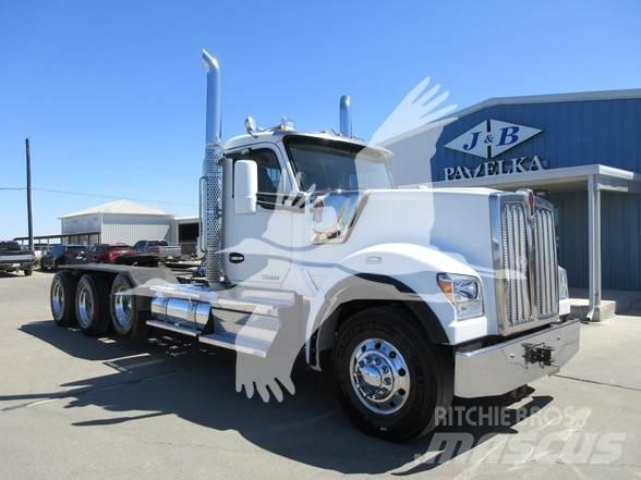 Kenworth W990 وحدات الجر