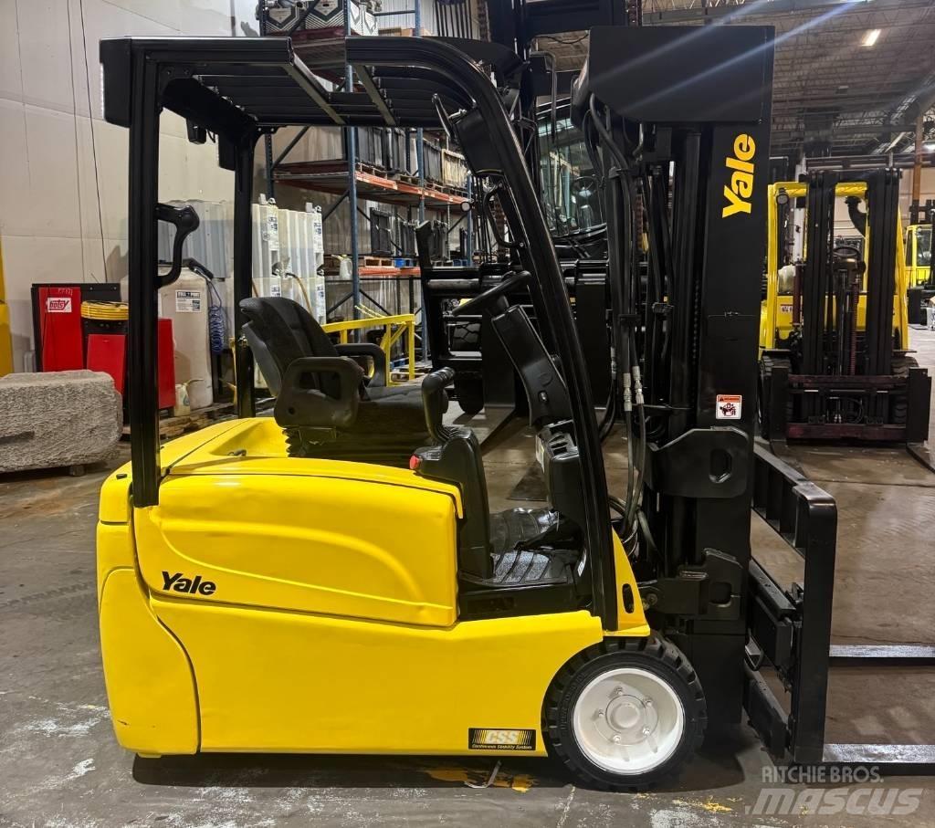 Yale ERP 040 VT شاحنات ذات رافعات شوكية تعمل بالكهرباء