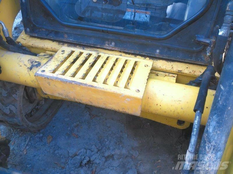 Yanmar T 175 لوادر انزلاقية التوجيه