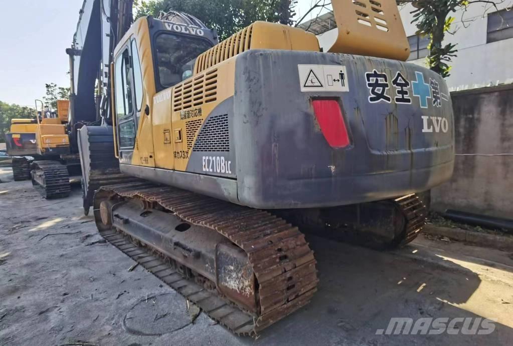 Volvo EC 210 B LC حفارات زحافة