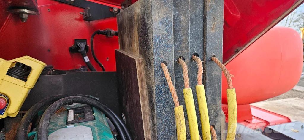 Manitou MRT 1432 مناولات متداخلة