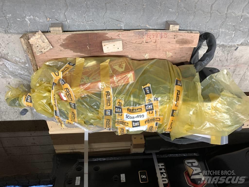 CAT H55S مطارق / كسارات