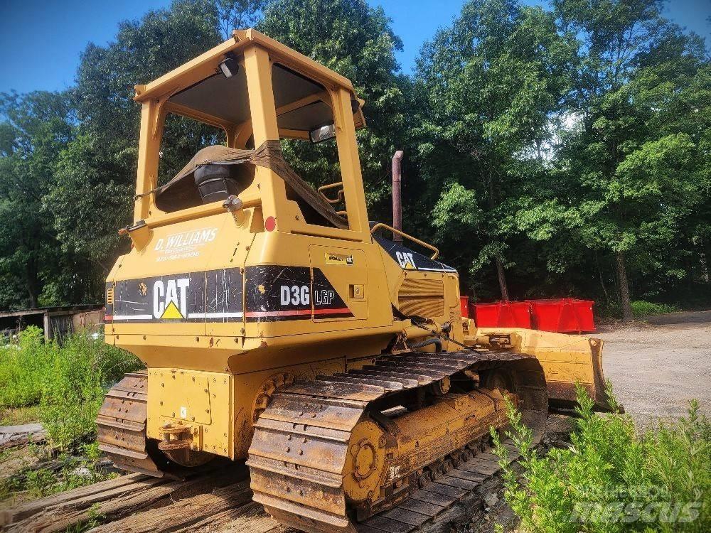 CAT D 3 G LGP بلدوزرات مجنزرة