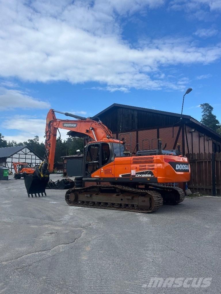 Doosan DX 255 LC-5 حفارات زحافة