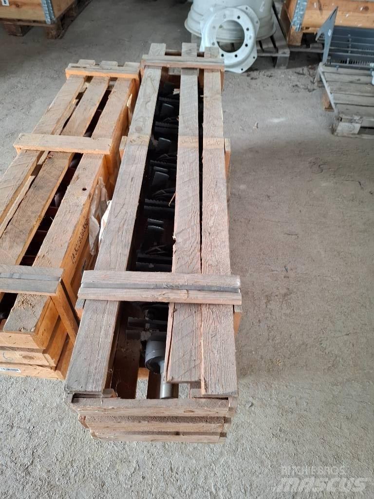 Fenet 5275 C المسارات والسلاسل والهيكل السفلي