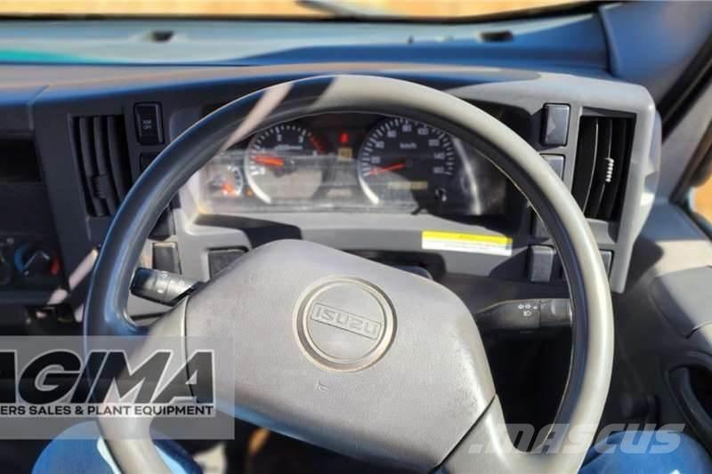 Isuzu NQR500 AMT شاحنات أخرى