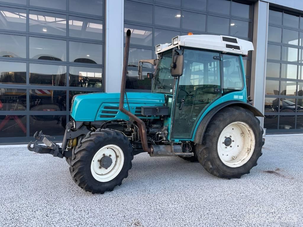 Fendt 208 F الجرارات