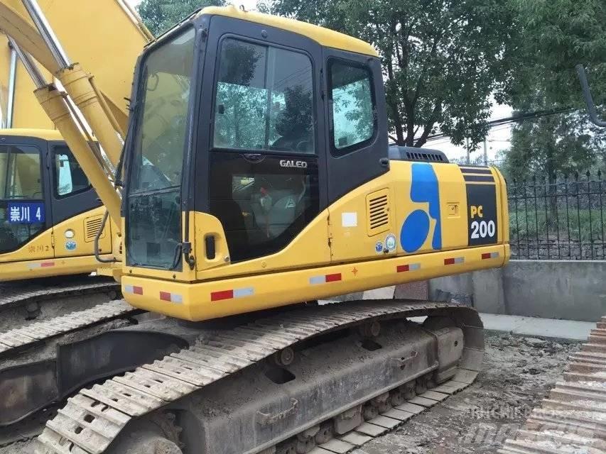 Komatsu pc200-7 حفارات زحافة