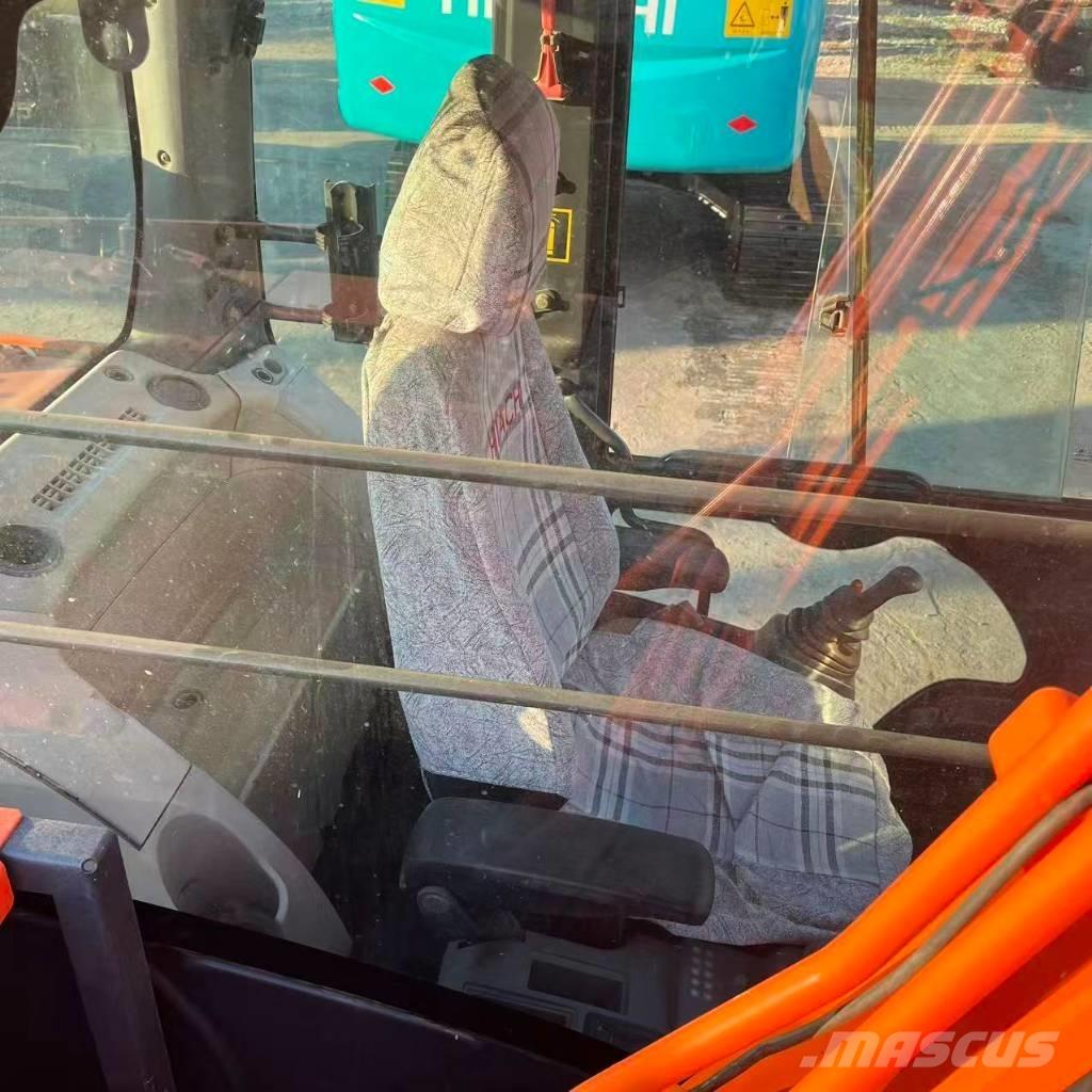 Hitachi ZX 130 حفارات وسط 7 طن - 12 طن