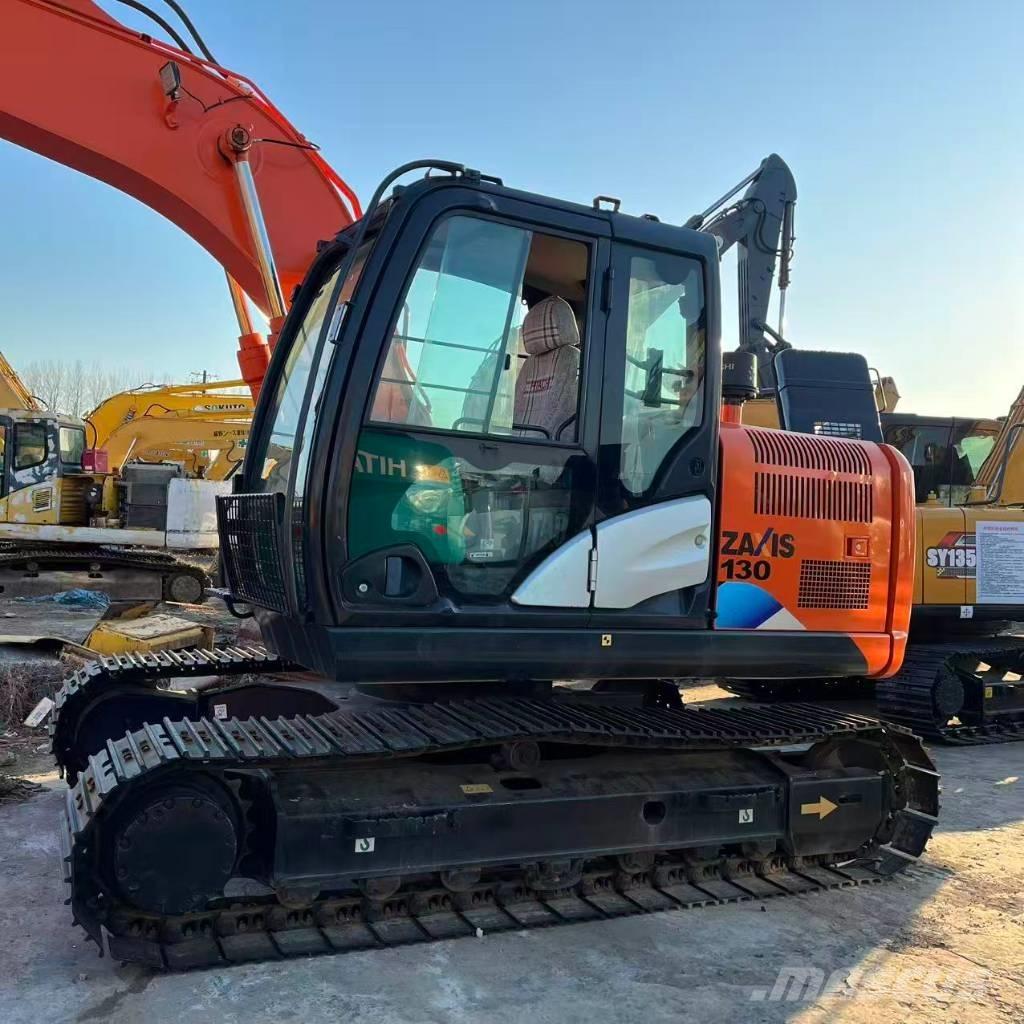 Hitachi ZX 130 حفارات وسط 7 طن - 12 طن