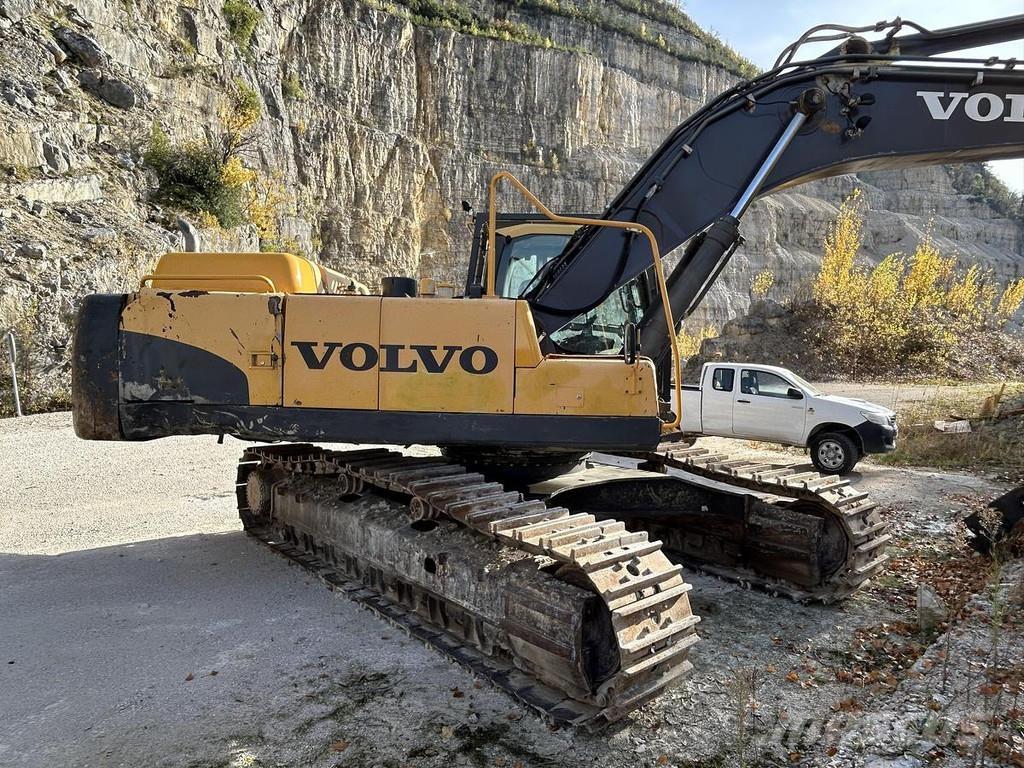 Volvo Ec360CL حفارات زحافة