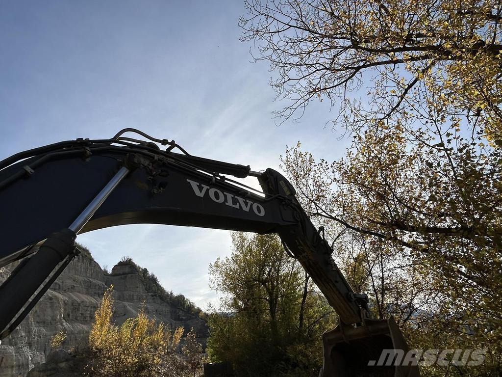 Volvo Ec360CL حفارات زحافة