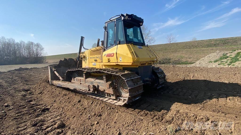 New Holland D 180 بلدوزرات مجنزرة