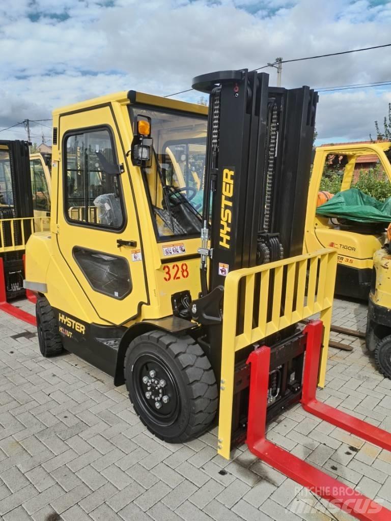 Hyster H 3.5UT شاحنات الديزل
