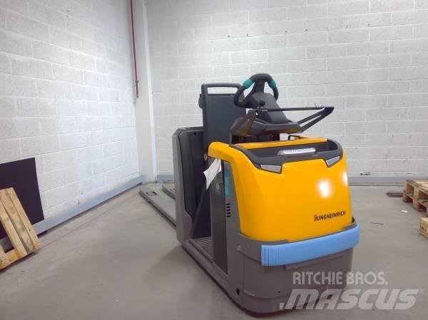 Jungheinrich ECE 225 معدات الرفع عالي المستوى