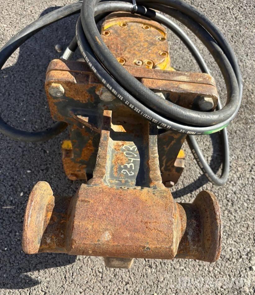 Atlas Copco SB 202 مطارق / كسارات