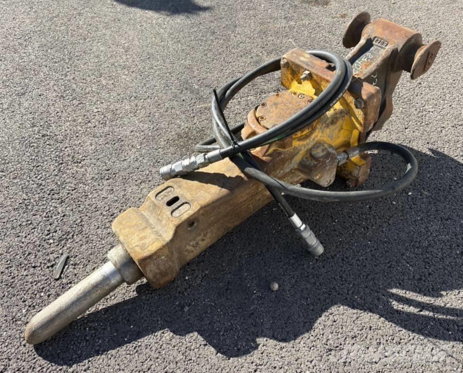 Atlas Copco SB 202 مطارق / كسارات