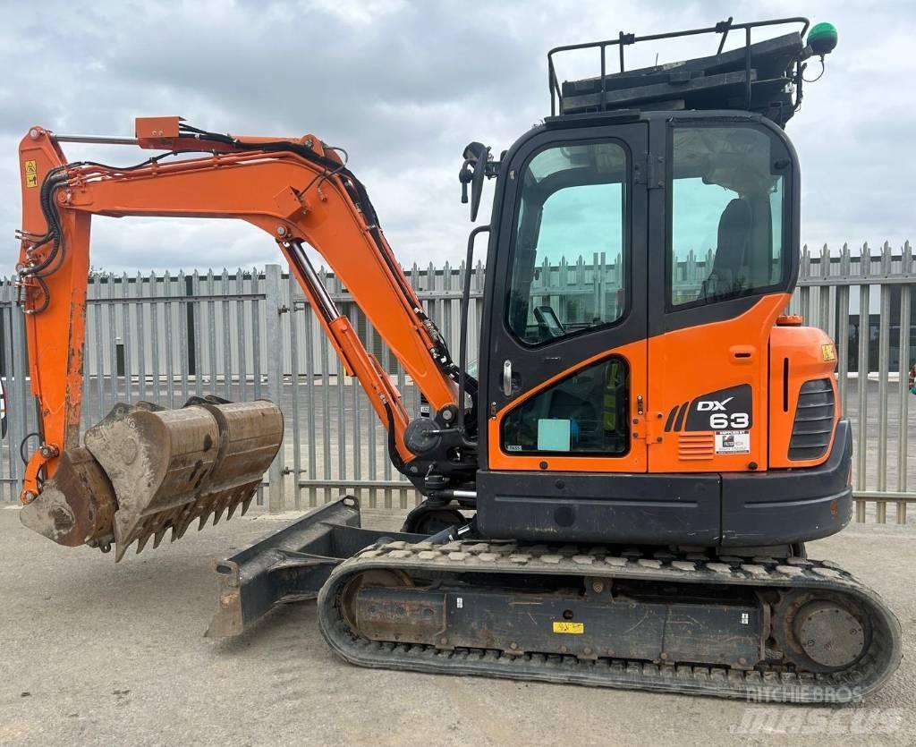 Doosan DX 63-3 حفارات زحافة