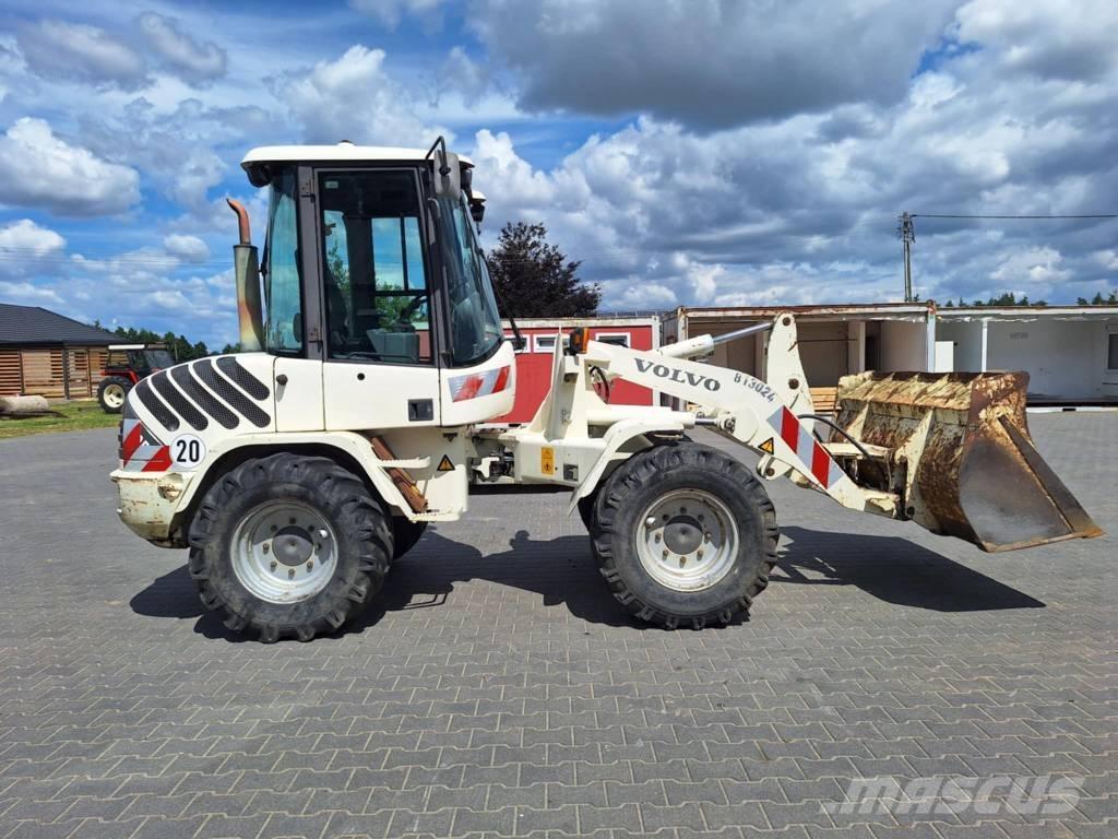 Volvo L 30 B لوادر بعجل