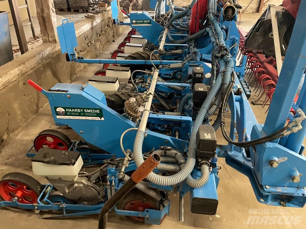 Monosem MS-12R ماكينات البذر الدقيق