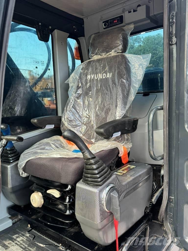 Hyundai 220HX حفارات زحافة
