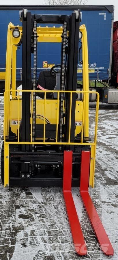 Hyster J 2.5 XN شاحنات ذات رافعات شوكية تعمل بالكهرباء