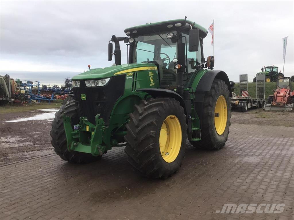John Deere 7310R الجرارات