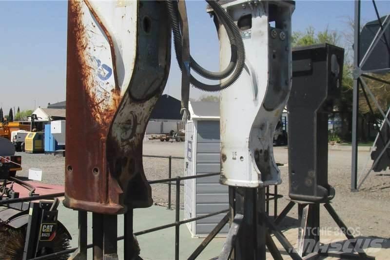 Hammer 22-25TON شاحنات أخرى