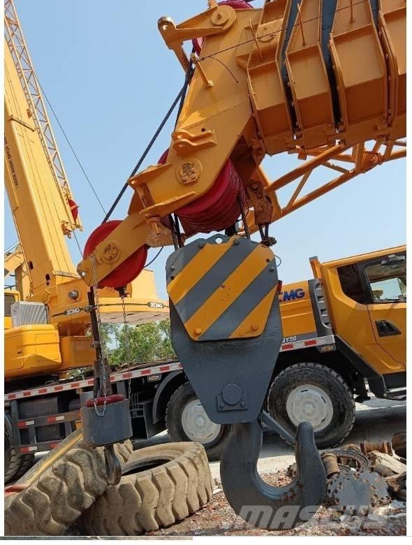 XCMG QY 70 K رافعات صالحة لكل أنواع الطرق