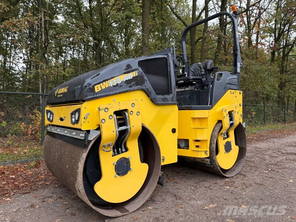 Bomag BW138AD-5 مداحل ثنائية الاسطوانة