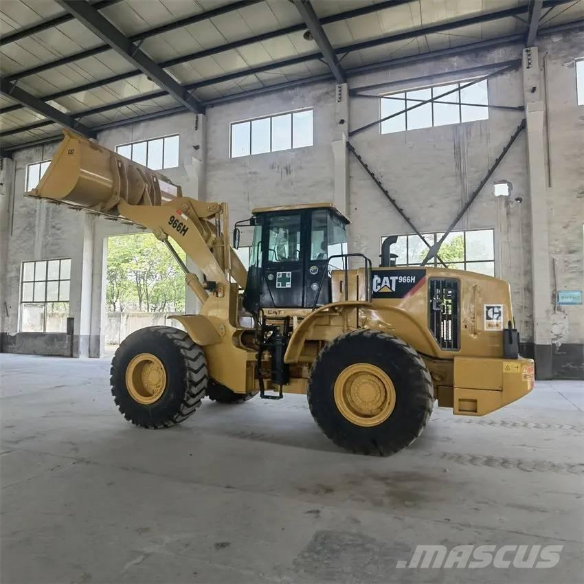 CAT 966H لوادر بعجل