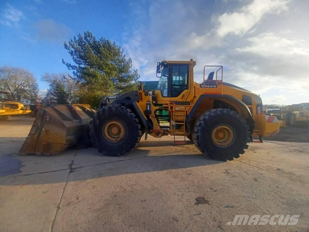 Volvo L 260 H لوادر بعجل