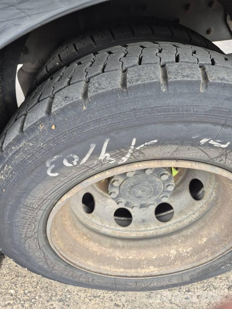 DAF LF 55.180 شاحنات ذات هيكل صندوقي