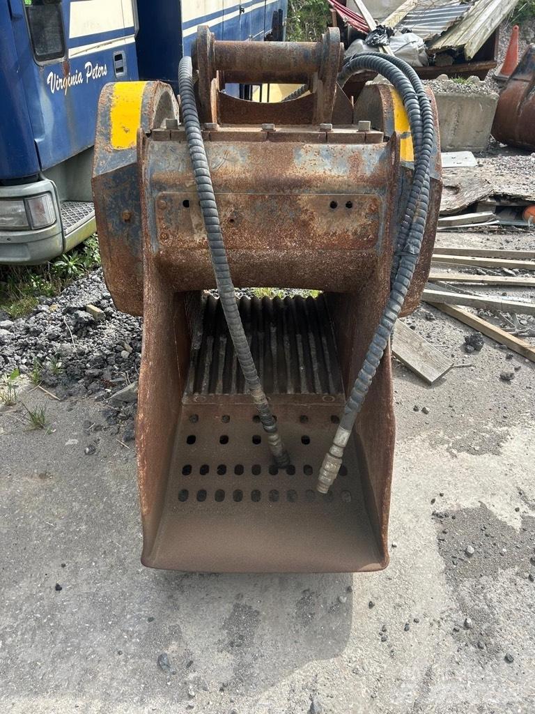 MB Crusher BF 60.1 سحق الدلاء