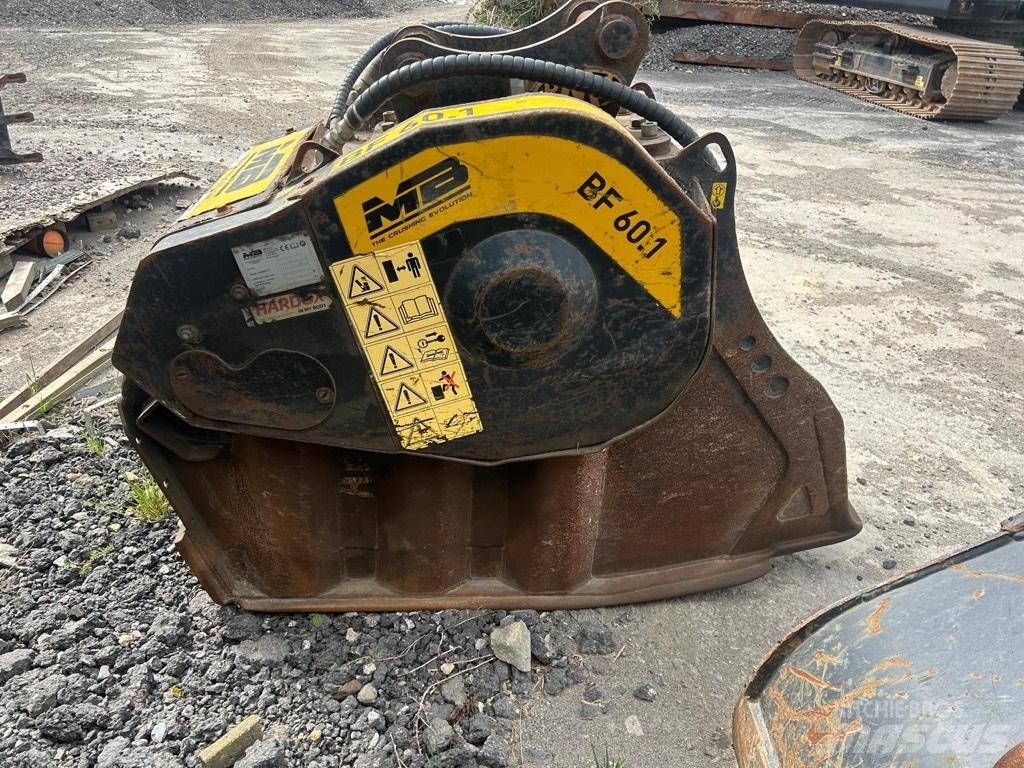 MB Crusher BF 60.1 سحق الدلاء